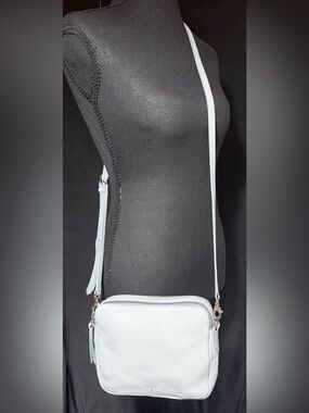 Fossil Sydney Blue Gray Pebbled Leather Crossbody Purse